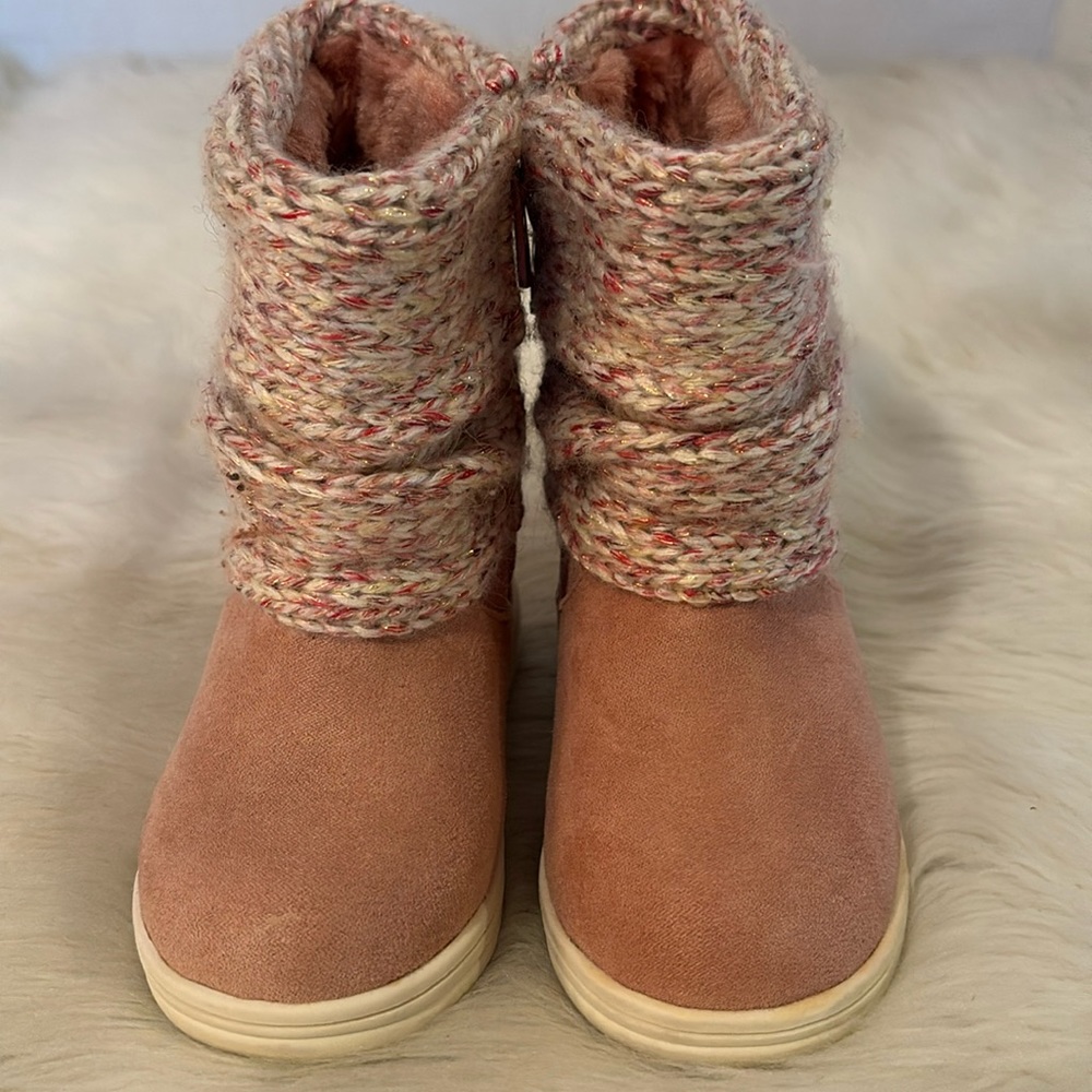 Faux Suede and Sweater Pink Boots
